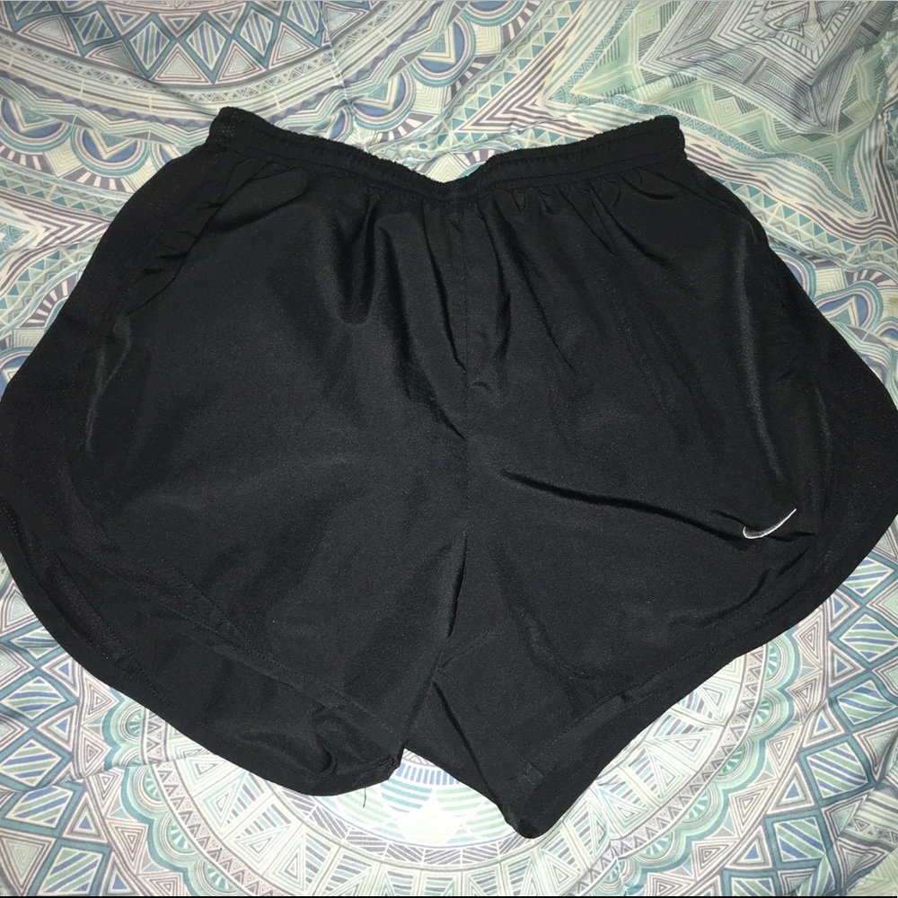 All black nike tempo shorts